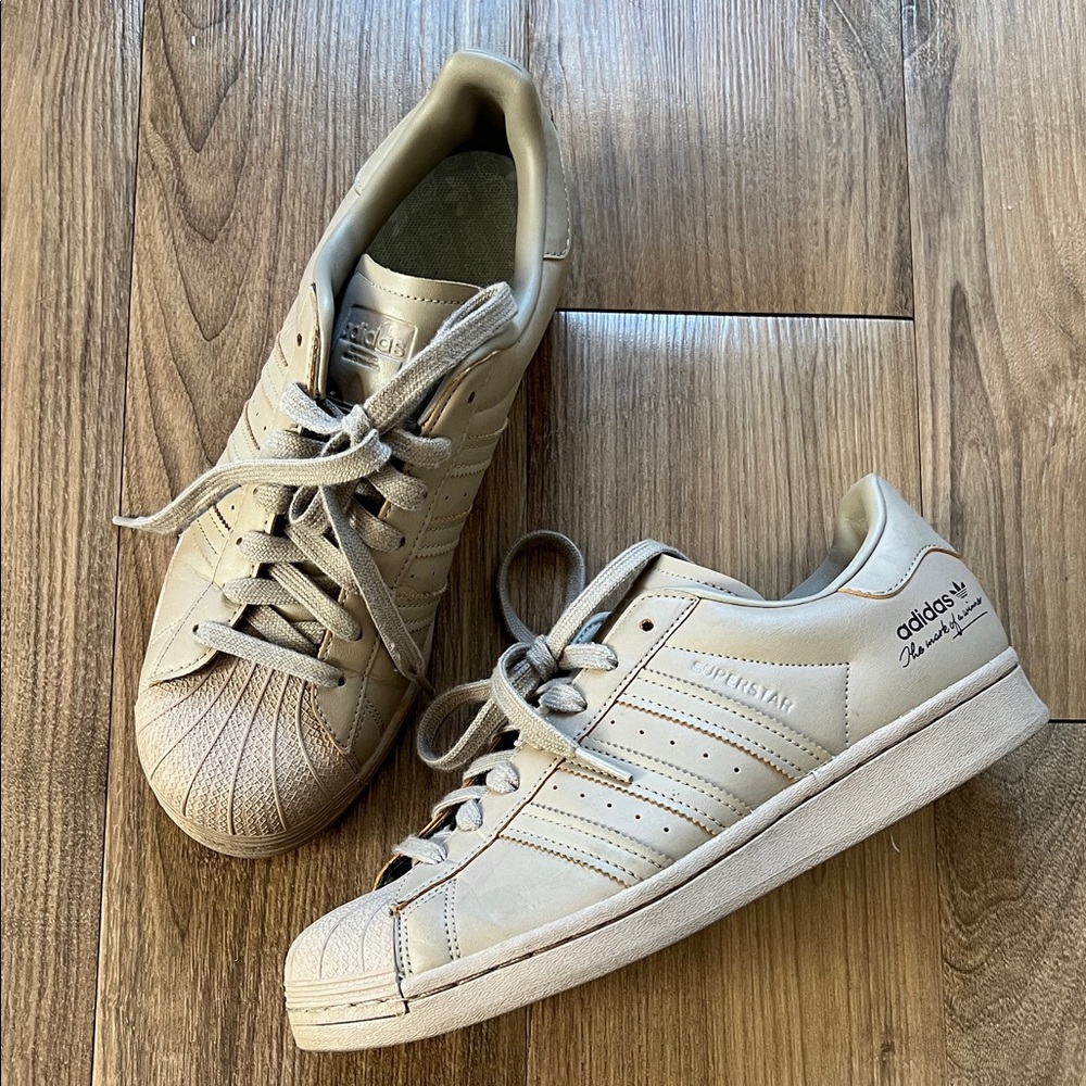 Adidas | Sz 9 Women/8 Men | Unique Color Superstar Sneakers Unisex